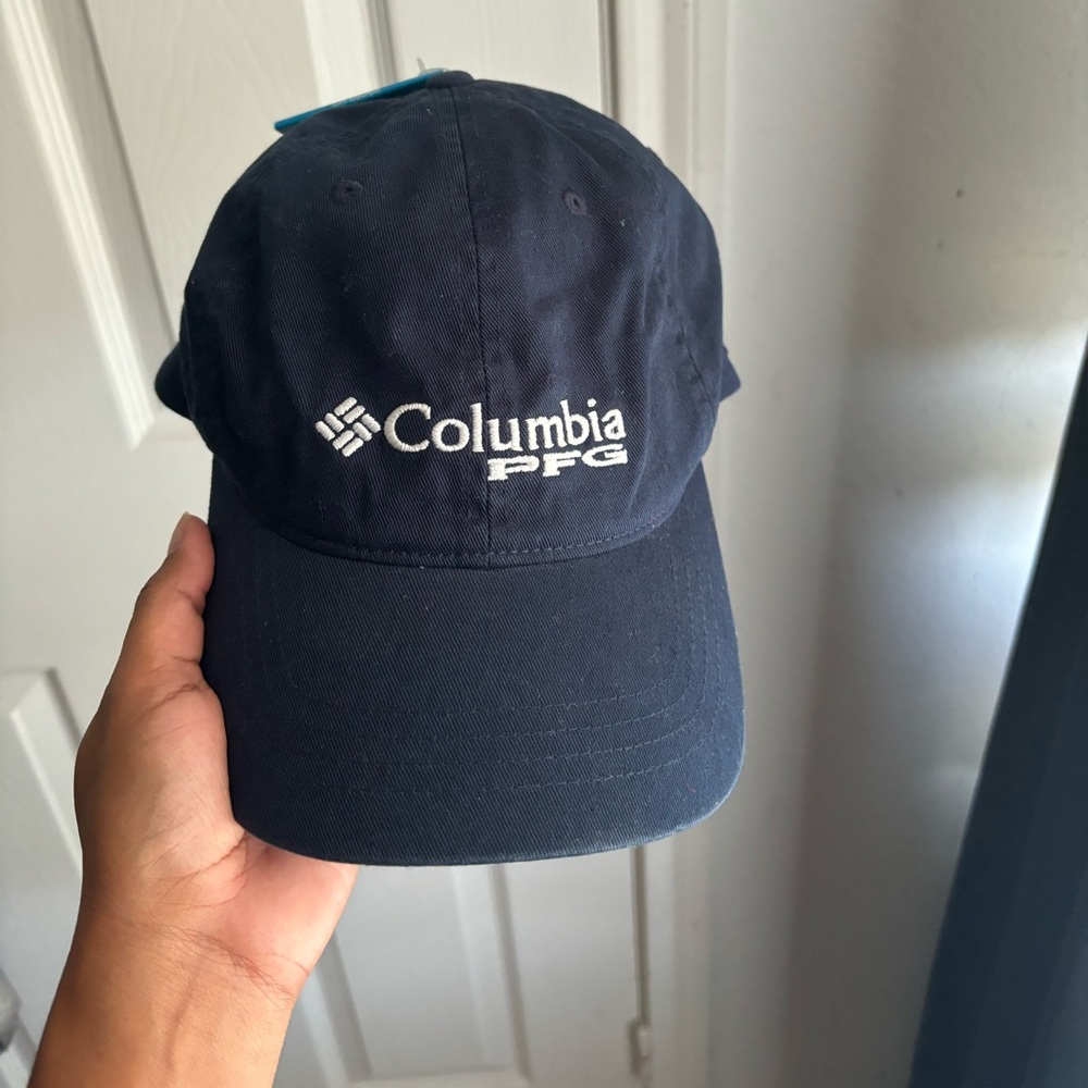 COLUMBIA | Cap